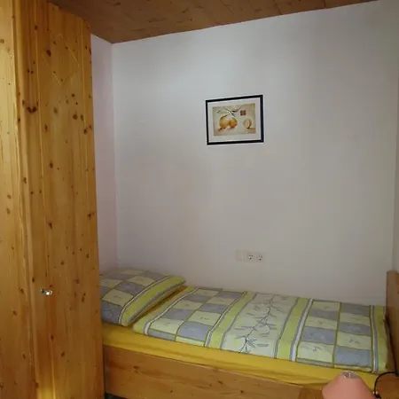 Nockhof Apartment *